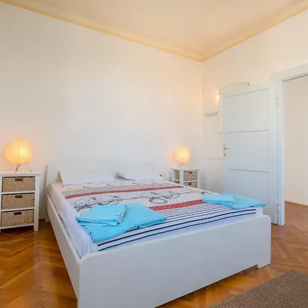 Vakantiehuis Authentic House